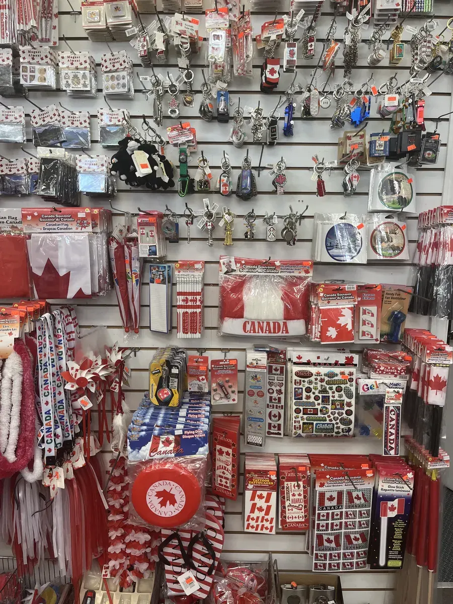 Canada souvenir wall